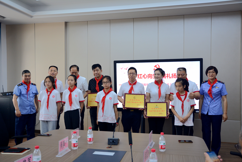 龍游建材城助力打造的縣實驗小學&ldquo;紅色半平米紅領巾大隊部&rdquo;正式啟用