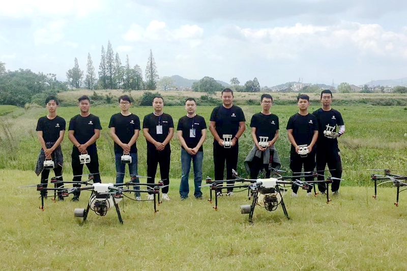 1642068705363110.jpg 浙農飛防團隊工作合影_副本.jpg