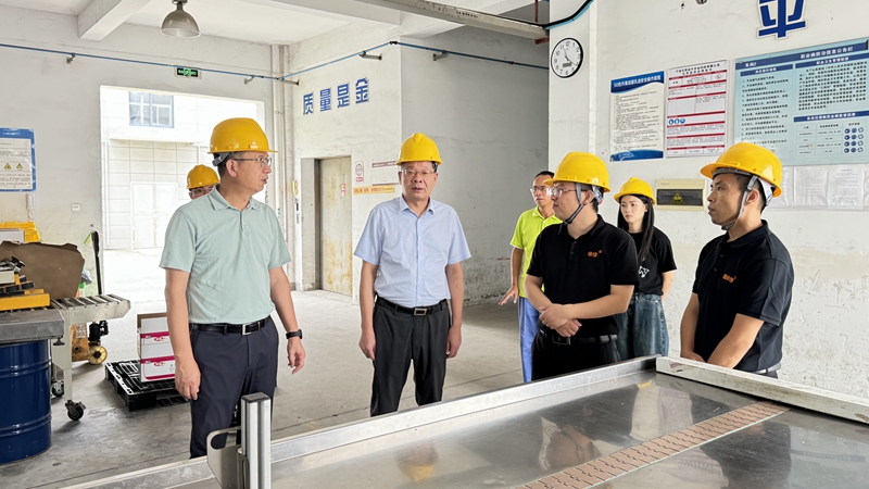 趙有國(guó)調(diào)研寧波石原金牛、景岳堂藥業(yè)并開(kāi)展安全檢查